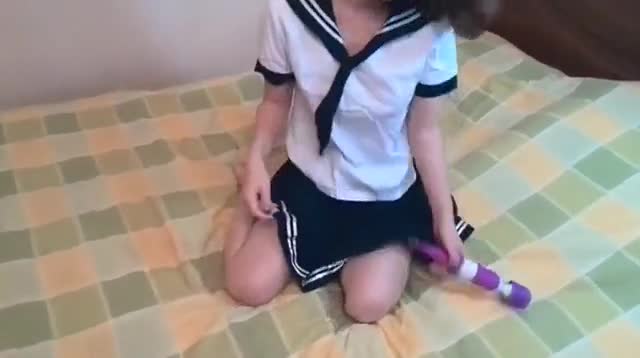 高清无水印大阴唇小女穿着水手制服啪啪呻吟给力